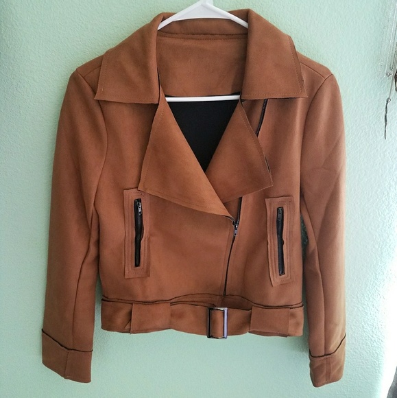 Jackets & Blazers - 💙 Cropped Tan Jacket